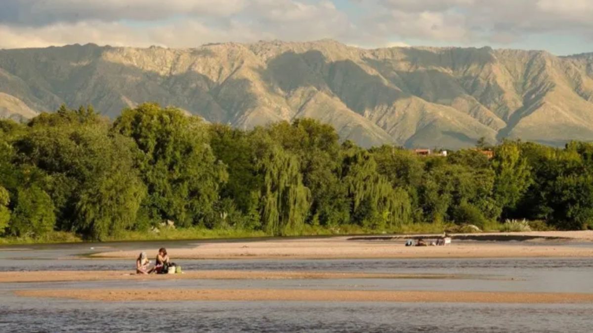 Arroyo de los Patos, un pueblo con esencia boutique y conexión con la naturaleza. Arroyo de los Patos, un pueblo con esencia boutique y conexión con la naturaleza.