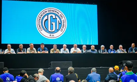 Este lunes habrá una reunión clave en la CGT por el avance de la reforma laboral en el Congreso. Este lunes habrá una reunión clave en la CGT por el avance de la reforma laboral en el Congreso.