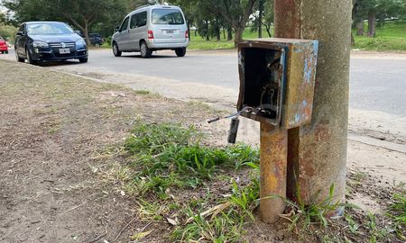 Vandalismo y robo de cables en Santa Fe: en el primer trimestre del 2023 el municipio gastó 15 millones en reponer lo dañado. Vandalismo y robo de cables en Santa Fe: en el primer trimestre del 2023 el municipio gastó 15 millones en reponer lo dañado.