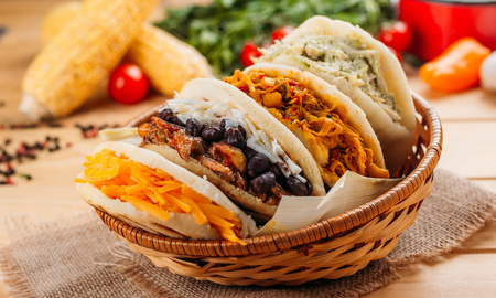 Cómo hacer arepas venezolanas: la receta más fácil para hacer en casa Cómo hacer arepas venezolanas: la receta más fácil para hacer en casa