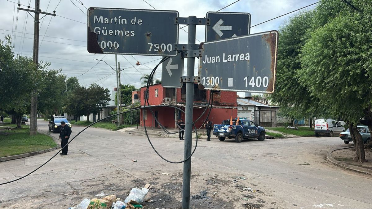 El ataque ocurrió en la esquina de Güemes y Larrea, en el norte de la ciudad de Santa Fe. El ataque ocurrió en la esquina de Güemes y Larrea, en el norte de la ciudad de Santa Fe.