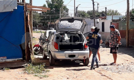 Hallaron a un hombre asesinado de un tiro en el cuello en Villa Gobernador Gálvez Hallaron a un hombre asesinado de un tiro en el cuello en Villa Gobernador Gálvez