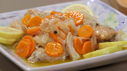 altText(Pollo al escabeche casero: la receta fácil y lista para guardar en frascos)}