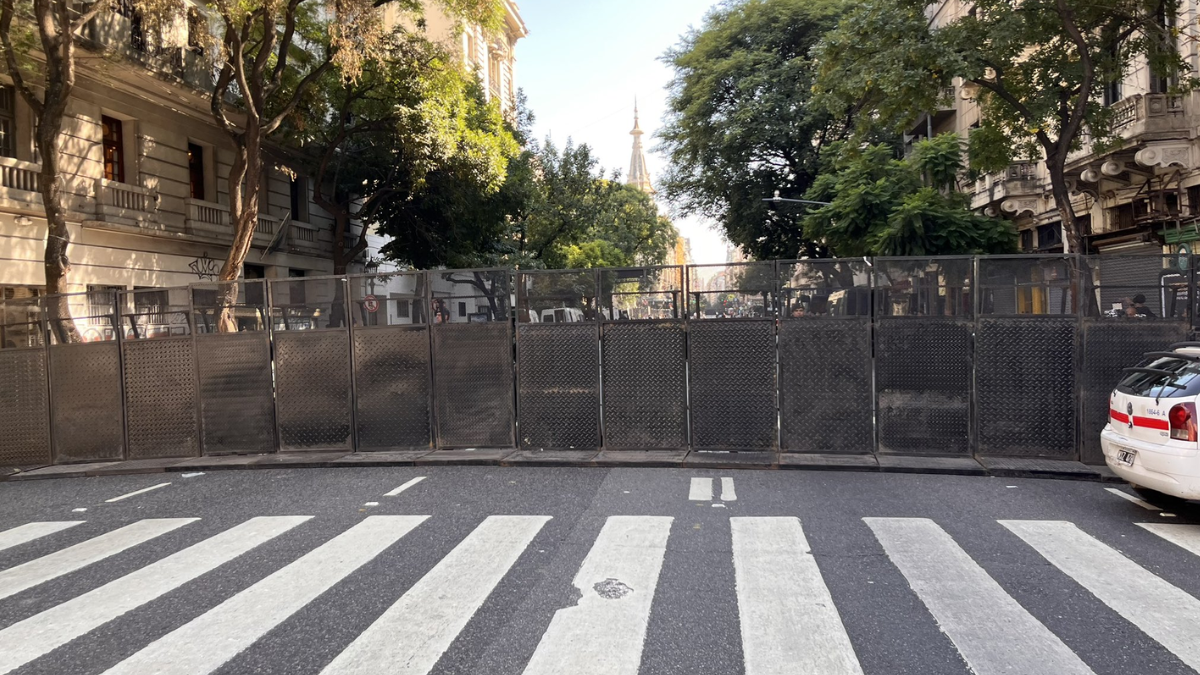 El Congreso se encuentra blindado. El Congreso se encuentra blindado.