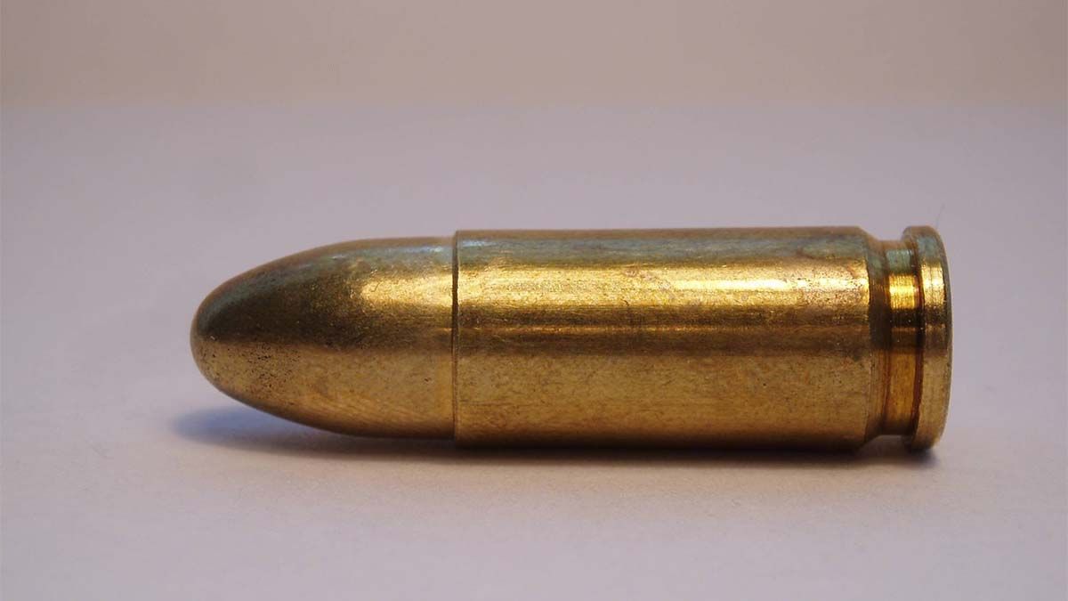 Un nene de 3 años y una mujer heridos por balas perdidas