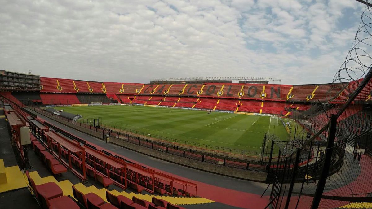 Colón hará una serie de obras en el Brigadier Estanislao López durante el parate por fin de año y jugará el primer partido de local de 2022 en el Presbítero Bartolomé Grella de Paraná.