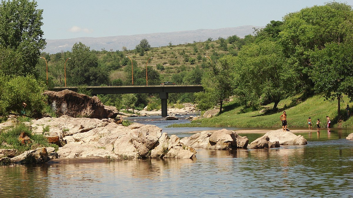 En el Valle de Punilla se puede realizar la visita a tres castillos sorprendentes a solo horas de la capital. En el Valle de Punilla se puede realizar la visita a tres castillos sorprendentes a solo horas de la capital.