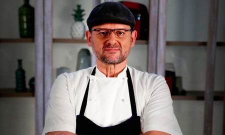 El programa es el regreso de Christophe a las competencias de cocina y es una nueva forma de ver la parrilla para un país para el que el asado es palabra santa. Parrilleros Space llega a la señal el domingo 3 de octubre. El programa es el regreso de Christophe a las competencias de cocina y es una nueva forma de ver la parrilla para un país para el que el asado es palabra santa. Parrilleros Space llega a la señal el domingo 3 de octubre.