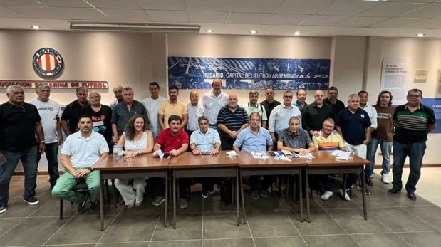 Se realizó una reunión de la Federación Santafesina de Fútbol en Rosario, en el marco del lanzamiento de la Copa Santa Fe. Foto: Fed. Santafesina.