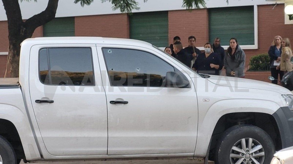 Hubo pánico entre los padres, alumnos y docentes que ingresaban al establecimiento.