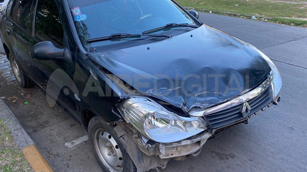 Así quedó el vehículo de uno de los involucrados en el accidente.