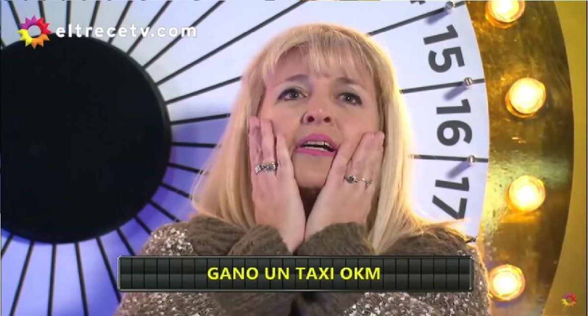 Una mujer se llev&oacute; taxi y licencia en el programa de Guido: Es una lucha mi vida