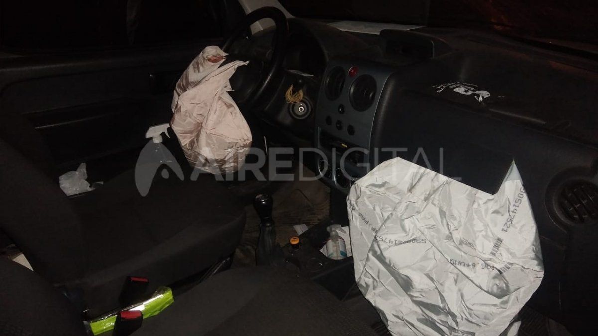 Explotaron los airbags de la camioneta, la llevó a la banquina y junto a su compañero descendieron cuando fueron abordados por dos ladrones armados.