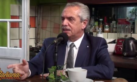 El Presidente habló por primera vez tras bajar su candidatura y volvió a insistir en que haya una PASO en el Frente de Todos. El Presidente habló por primera vez tras bajar su candidatura y volvió a insistir en que haya una PASO en el Frente de Todos.