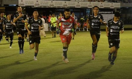 ¡Atento, Colón! la contundente frase de un jugador de Chaco For Ever previo al partido en Santa Fe: Hay que... ¡Atento, Colón! la contundente frase de un jugador de Chaco For Ever previo al partido en Santa Fe: Hay que...