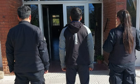 El ladrón detenido el domingo había salido en libertad días antes, tras cumplir una condena en la Cárcel de las Flores. El ladrón detenido el domingo había salido en libertad días antes, tras cumplir una condena en la Cárcel de las Flores.