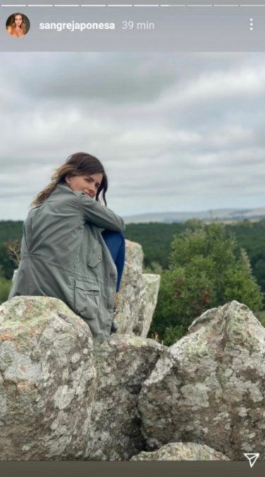 La China Suárez disfrutando del paisaje de Tandil. 