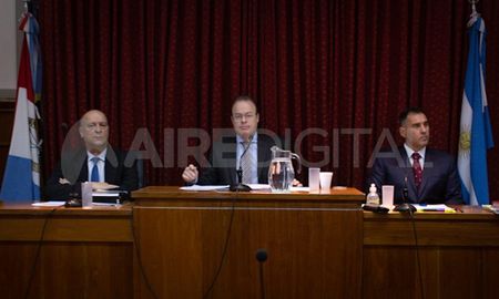 Nicolás Falkenberg (centro), Néstor Pereyra (izq.) y José Luis García Troiano (der.), el tribunal que condenó a Marchisio Nicolás Falkenberg (centro), Néstor Pereyra (izq.) y José Luis García Troiano (der.), el tribunal que condenó a Marchisio