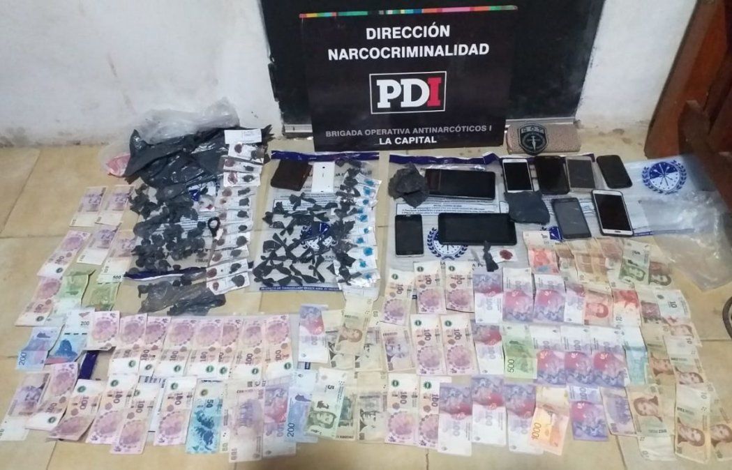 Allanamientos y cinco detenidos por venta de drogas en el oeste de la ciudad