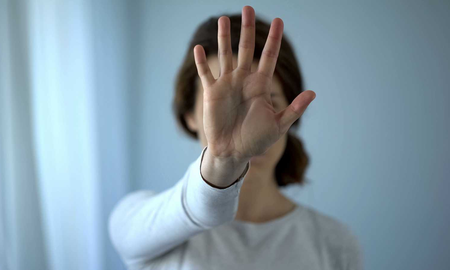 inician sumario al fiscal neuquino que propone portacion de armas para mujeres que sufren violencia inician sumario al fiscal neuquino que propone portacion de armas para mujeres que sufren violencia