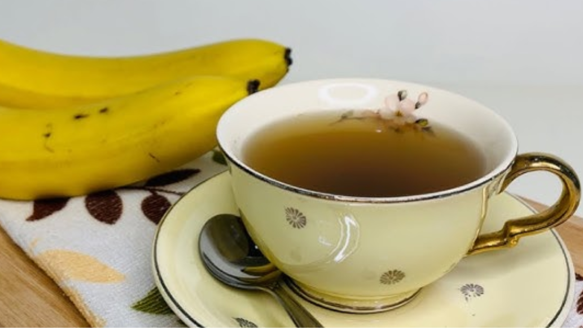 Incorporar el té de banana a tu rutina nocturna puede ser una forma natural y efectiva de mejorar la calidad de tu sueño.
