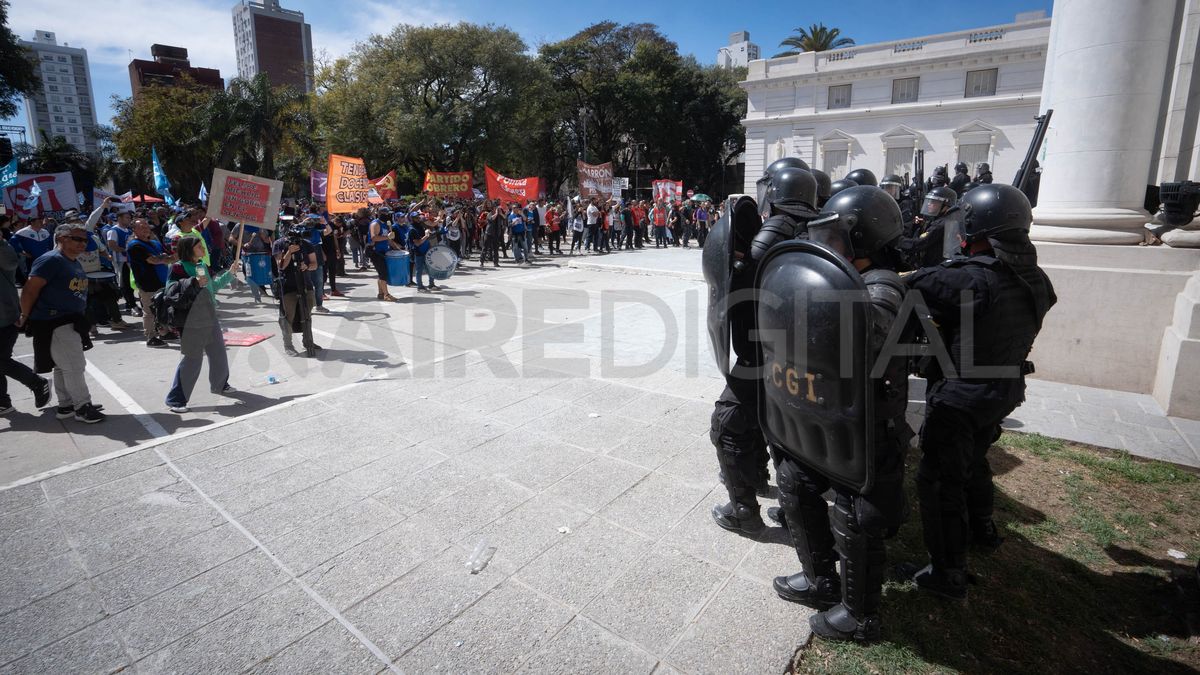Incidentes en la Legislatura. Incidentes en la Legislatura.