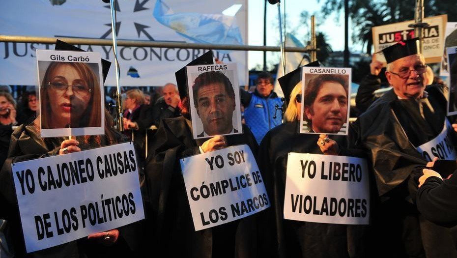 Arrancó la marcha contra la corrupción y por la Justicia
