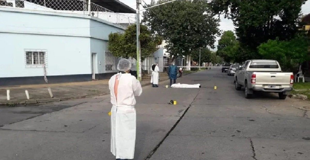 Se negó a pagarle a un trapito y éste lo asesinó de una puñalada: junto a su pareja esperaban un hijo
