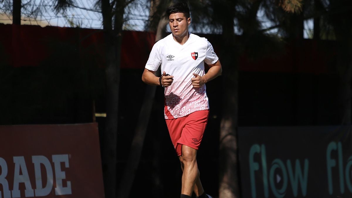 Newells podrá cortar el contrato de Jonathan Cristaldo si la Justicia lo encuentra culpable por violencia de género.