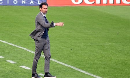 Eduardo Domínguez resaltó la labor colectiva de sus dirigidos para que Colón se quede con los tres puntos frente a Racing. Eduardo Domínguez resaltó la labor colectiva de sus dirigidos para que Colón se quede con los tres puntos frente a Racing.