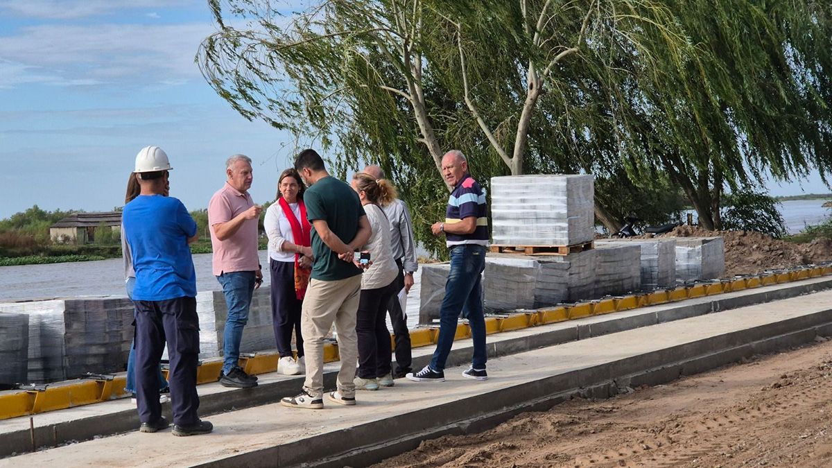 Provincia transforma la costanera de Coronda con nuevas obras de infraestructura urbana. Provincia transforma la costanera de Coronda con nuevas obras de infraestructura urbana.