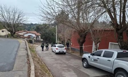 El cuerpo de una mujer fue encontrado en un descampado de La Falda, Córdoba. El cuerpo de una mujer fue encontrado en un descampado de La Falda, Córdoba.