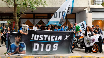 Se les escapó la tortuga, dijo el abogado de la enfermera Dahiana Gisela Madrid, una de los ocho acusados por la muerte del ídolo.