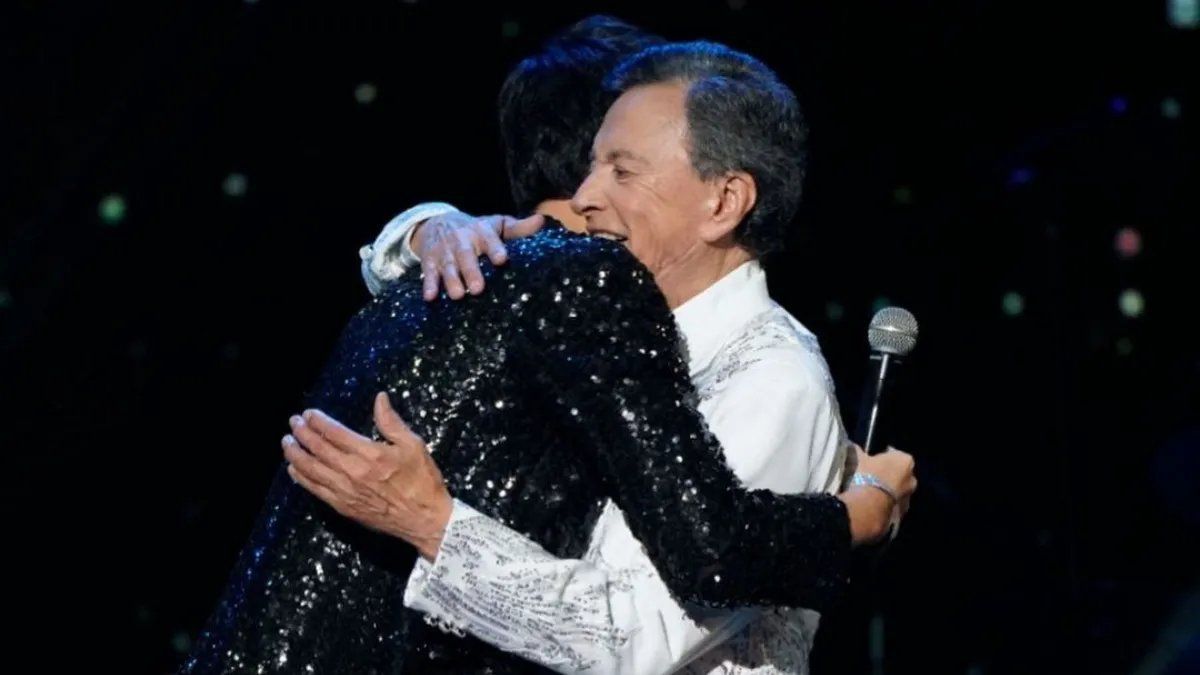 Dante Ortega cantó con su abuelo Palito en el Luna Park