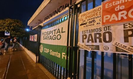 La UCR pidió al gobierno de Omar Perotti que garantice el derecho a la salud y la educación frente a los paros de los gremios. La UCR pidió al gobierno de Omar Perotti que garantice el derecho a la salud y la educación frente a los paros de los gremios.