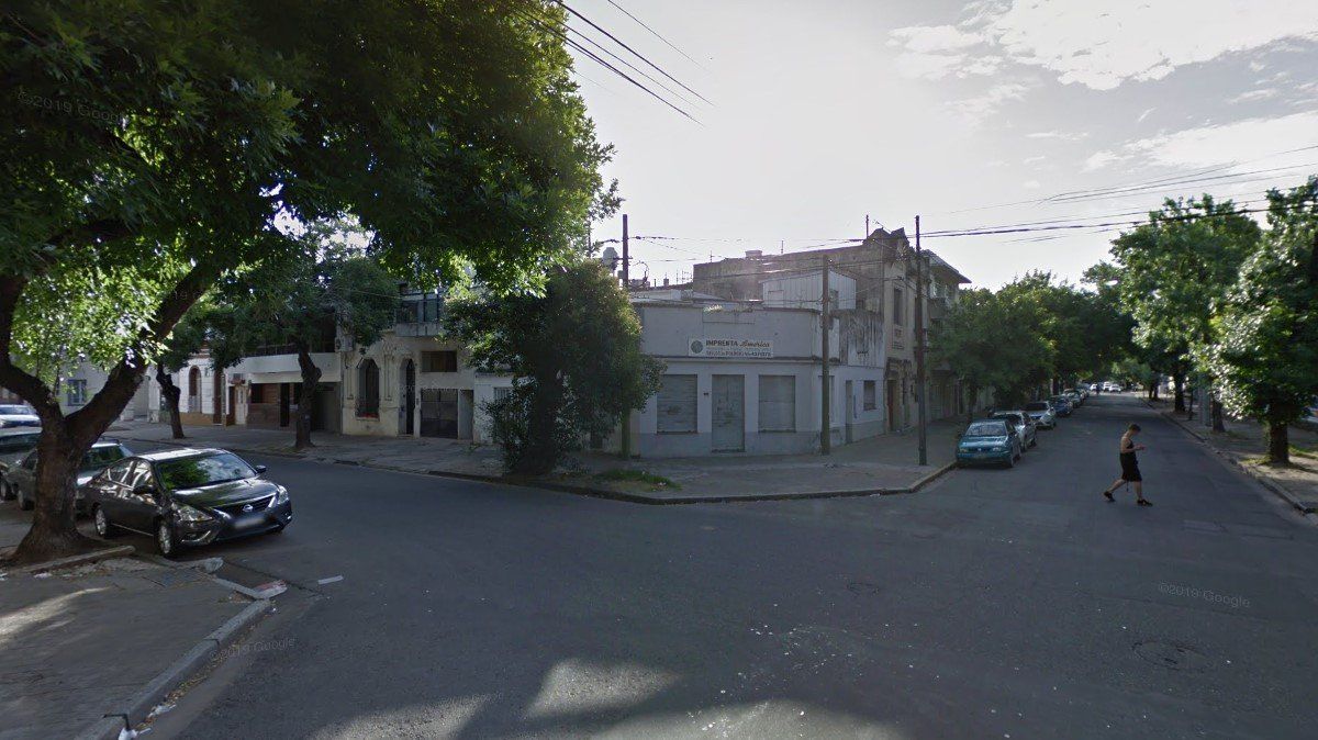 Intersecci&oacute;n de calles Tucum&aacute;n y Richieri