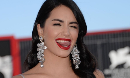 Lali se sorprendió al verla sola entre el público y pidió conocerla: Juntó cartones con su mamá y compró la entrada para verme. Lali se sorprendió al verla sola entre el público y pidió conocerla: Juntó cartones con su mamá y compró la entrada para verme.