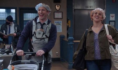 Brooklyn Nine Nine estrenó su octava y última temporada. Brooklyn Nine Nine estrenó su octava y última temporada.