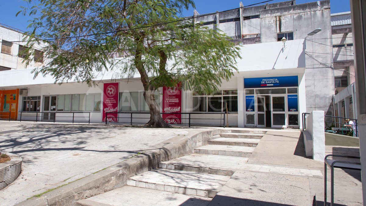 El frente del &aacute;rea renovada del viejo Hospital Iturraspe que ser&aacute; habilitado este martes en el marco de la pandemia.&nbsp;