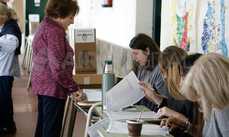 El Instituto Nacional contra la Discriminación, la Xenofobia y el Racismo (INADI) realizará mañana el operativo, en el marco de la Campaña por el Derecho al Voto. El Instituto Nacional contra la Discriminación, la Xenofobia y el Racismo (INADI) realizará mañana el operativo, en el marco de la Campaña por el Derecho al Voto.