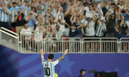 Messi festeja uno de sus tres goles contra Algeria - (Foto de JUAN MABROMATA / AFP) Messi festeja uno de sus tres goles contra Algeria - (Foto de JUAN MABROMATA / AFP)