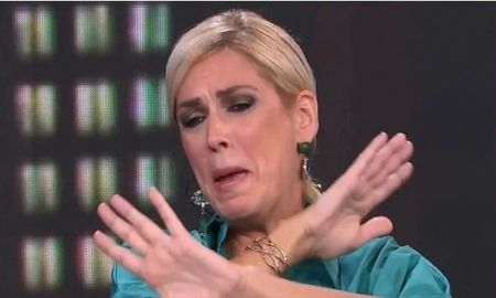Clarín borró de su web una nota de su editora de género sobre Viviana Canosa Clarín borró de su web una nota de su editora de género sobre Viviana Canosa