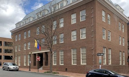 La Embajada de Venezuela en los Estados Unidos. La Embajada de Venezuela en los Estados Unidos.