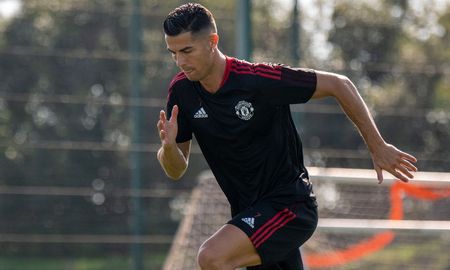 Cristiano Ronaldo volverá a jugar con el Manchester United este sábado, cuando los Red Devils reciban en Old Trafford a Newcastle por la cuarta fecha de la Premier League. Cristiano Ronaldo volverá a jugar con el Manchester United este sábado, cuando los Red Devils reciban en Old Trafford a Newcastle por la cuarta fecha de la Premier League.