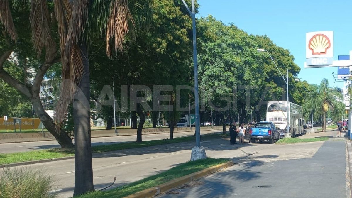 La policía detuvo la marcha de un colectivo en Santa Fe