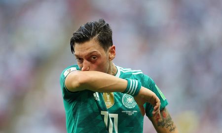 El futbolista alemán le cerró la puerta al equipo teutón. El futbolista alemán le cerró la puerta al equipo teutón.