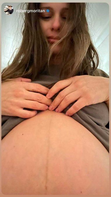 Así está Pampita a horas de ingresar a la sala de parto.