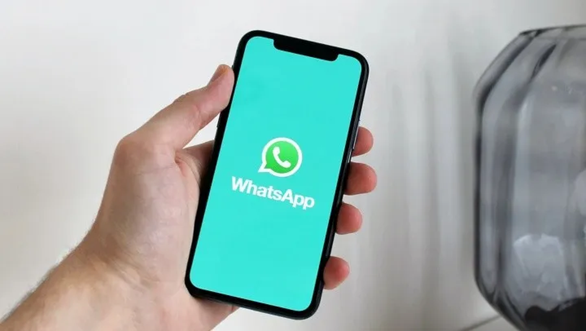 Con más de 2 mil millones de usuarios activos, Whatsapp es la plataforma de mensajería instantánea más popular. 
