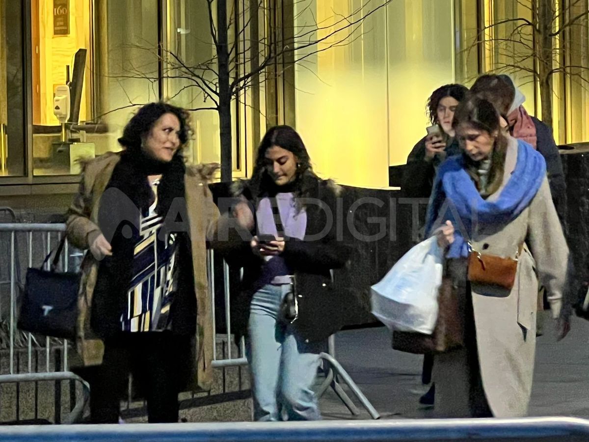 Vera Dargoltz y su hija en Nueva York