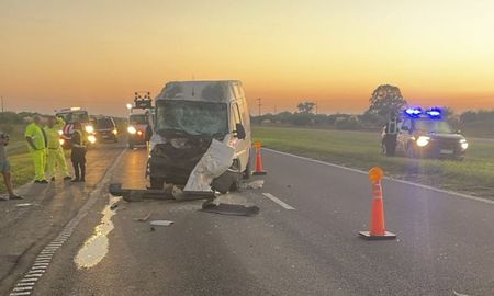 El accidente ocurrió en la Autopista Rosario - Santa Fe. El accidente ocurrió en la Autopista Rosario - Santa Fe.